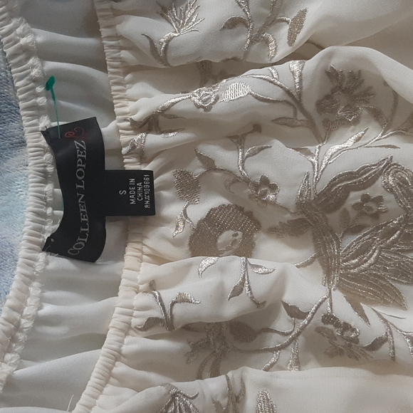 Colleen Lopez small off white - Picture 3 of 4